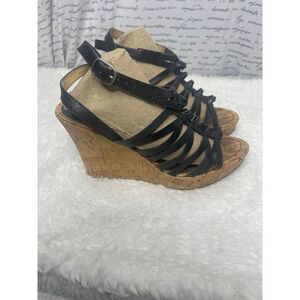 Audrey brooks‎ Wedge